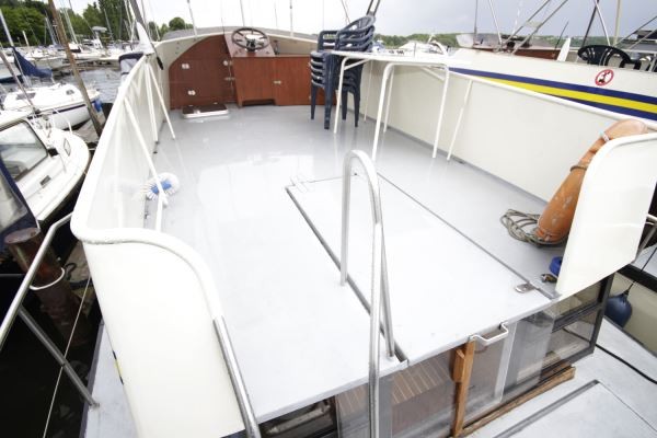 Silent 94 – Bis 3 Personen – führerscheinfrei 10 hausboot silent 94 2 oberdeck 9dea6cc984